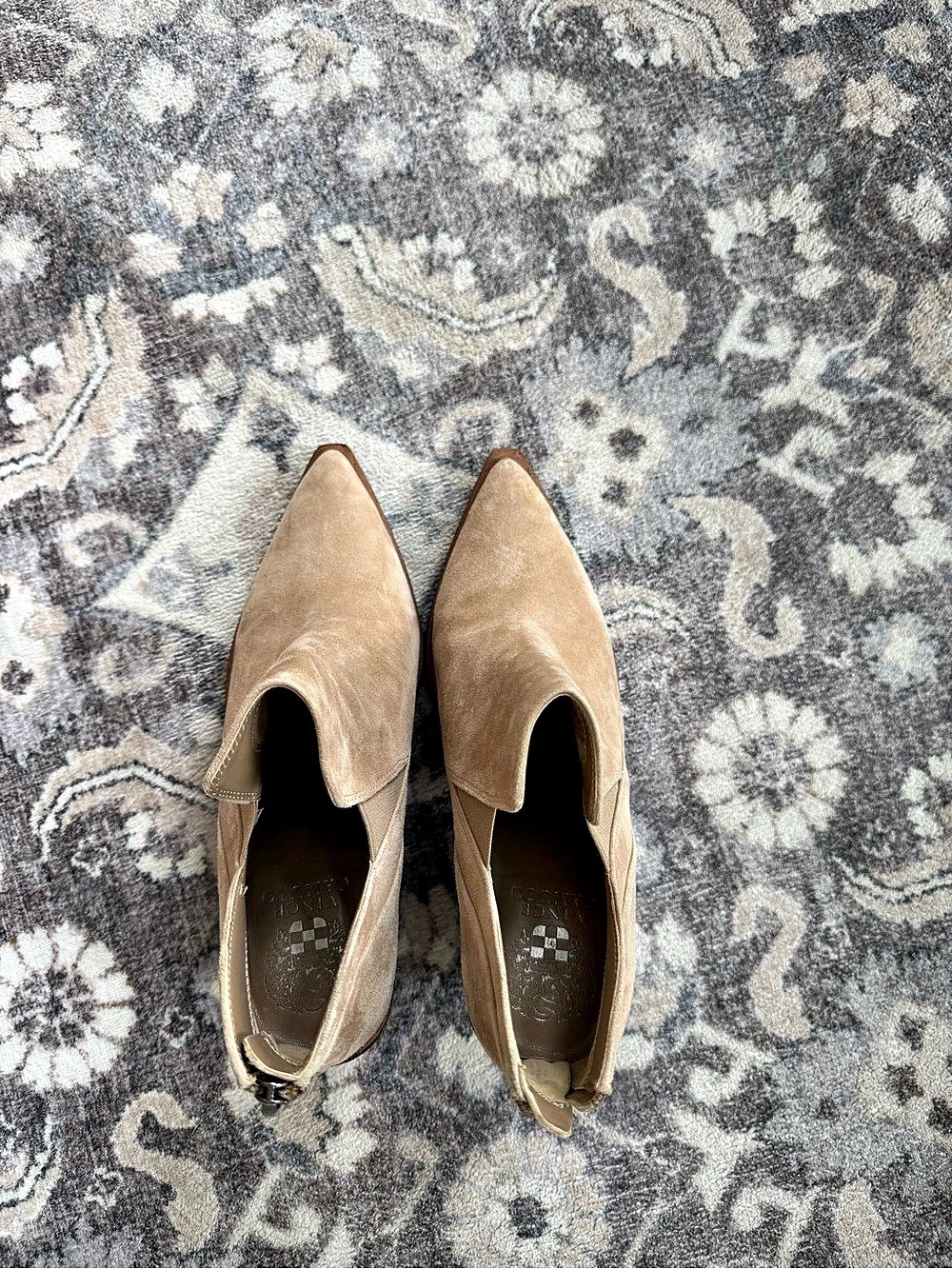 Vince Camuto Gwelona Bootie Pointed Toe Block Heel Brown Booties